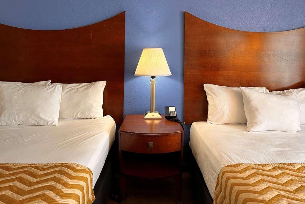 Travelodge By Wyndham Fort Wayne North Стая снимка