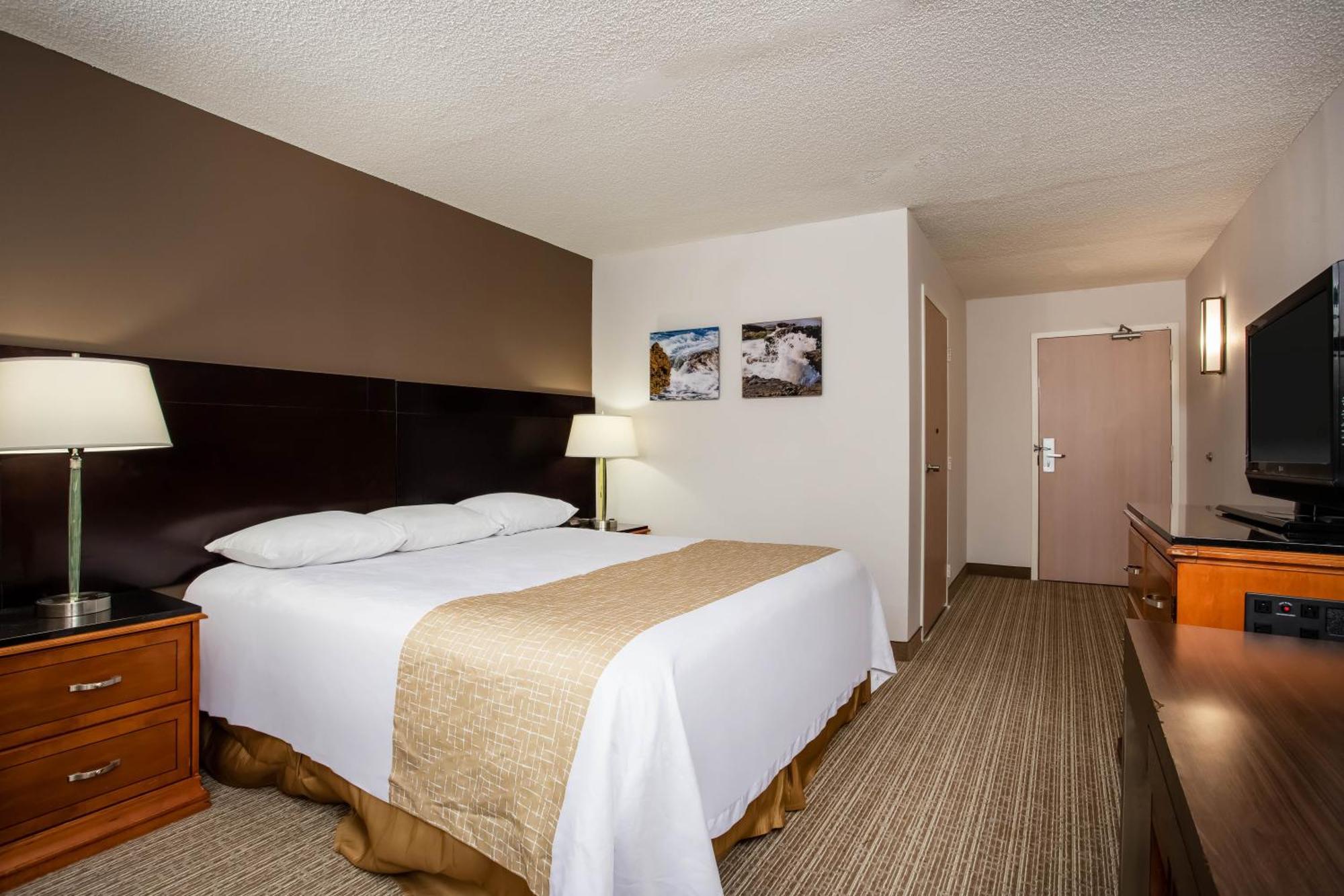 Travelodge By Wyndham Fort Wayne North Екстериор снимка
